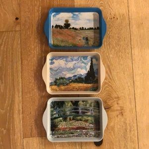 Set of three mini metal trays